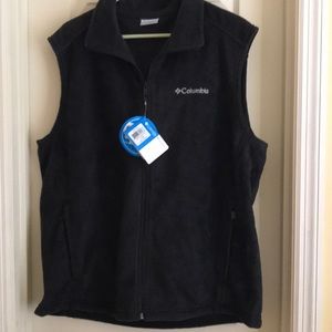 MENS Columbia black vest WITH TAGS